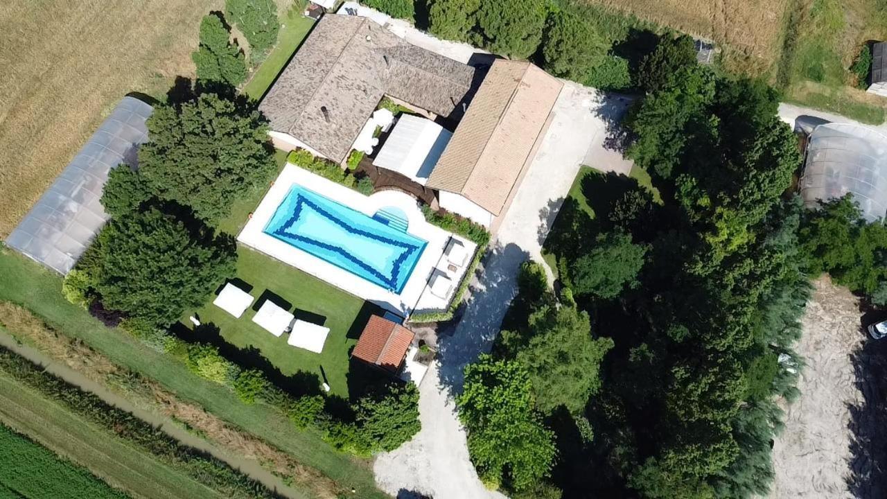カスティリオーネ・ディ・ラベンナ Giardino Di Rebecca Bed & Breakfast エクステリア 写真